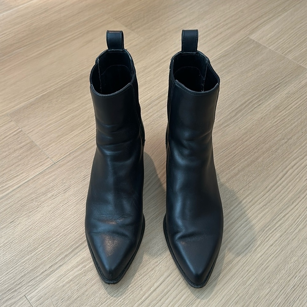 Heeled Chelsea Boots